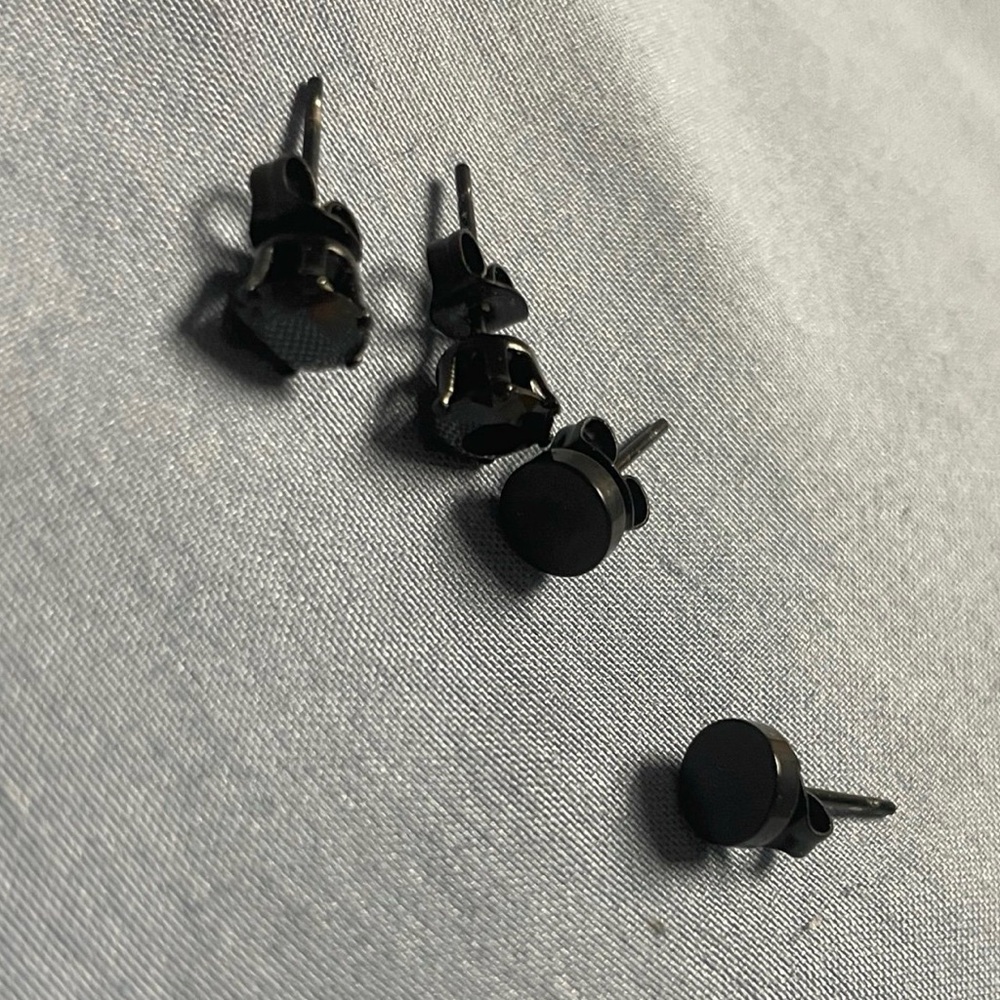 Black Stud Earrings Set
